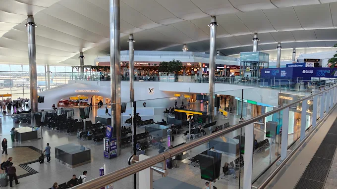 London Heathrow Airport LHR