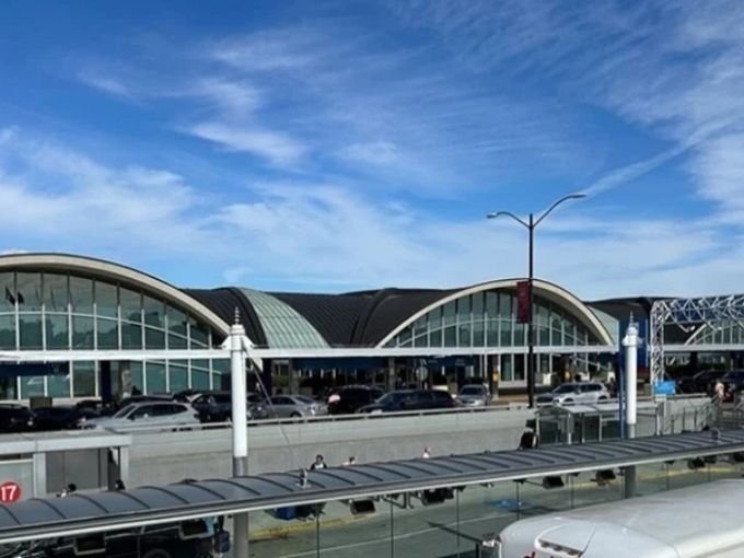 St. Louis Lambert International Airport (STL)